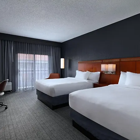 Courtyard By Marriott San Antonio Downtown Hotel Exterior photo