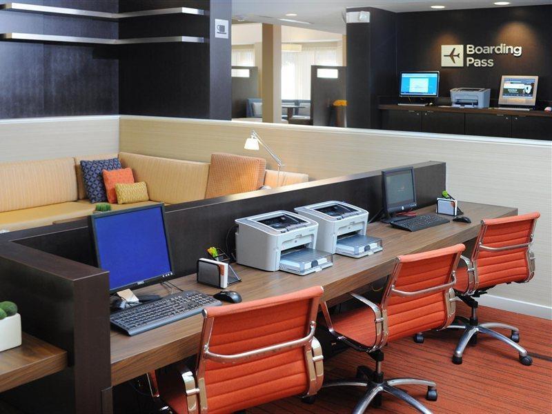 Hotel Courtyard By Marriott Downtown 3*