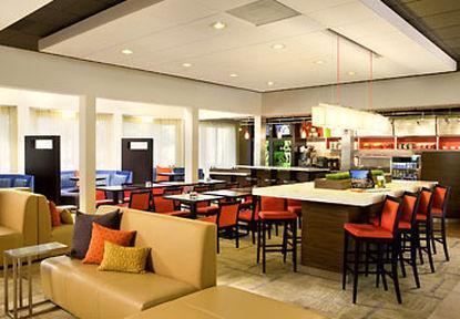 Courtyard By Marriott Downtown San Antonio